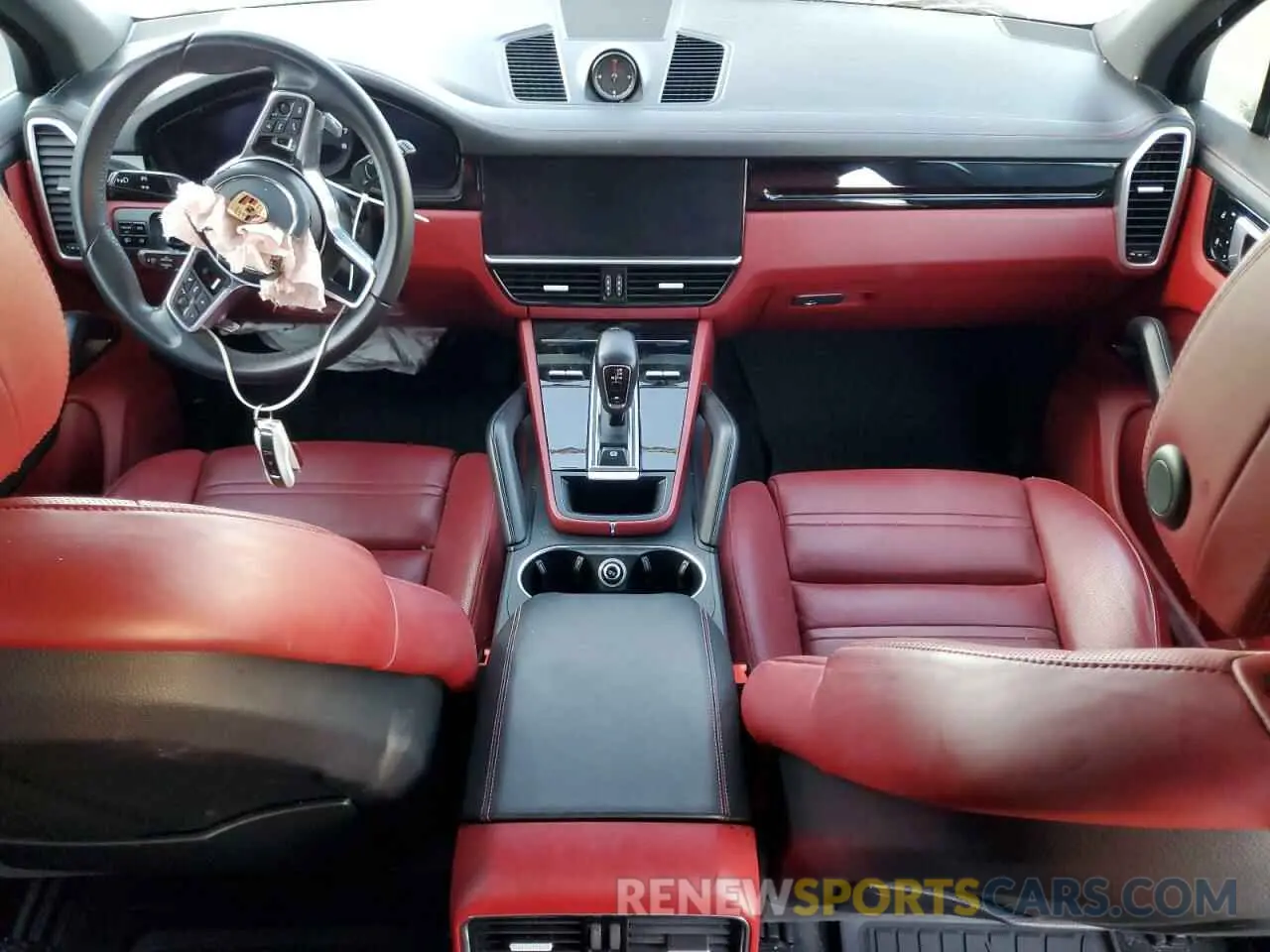 8 Photograph of a damaged car WP1AA2AY3KDA14678 PORSCHE CAYENNE 2019