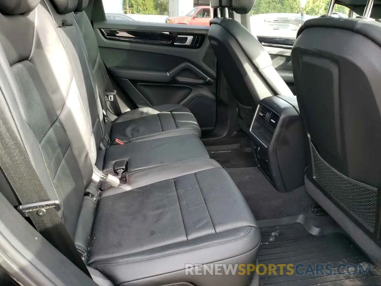 11 Photograph of a damaged car WP1AA2AY3KDA18083 PORSCHE CAYENNE 2019