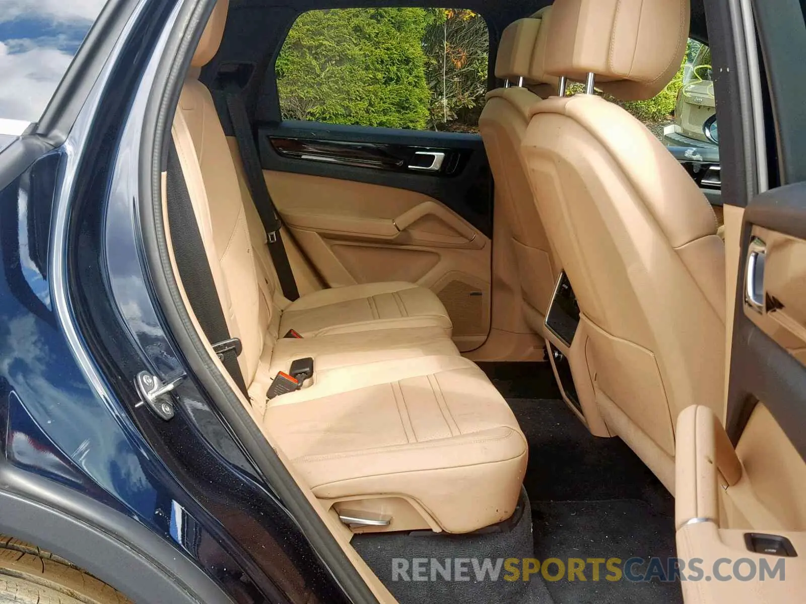 6 Photograph of a damaged car WP1AA2AY4KDA04757 PORSCHE CAYENNE 2019