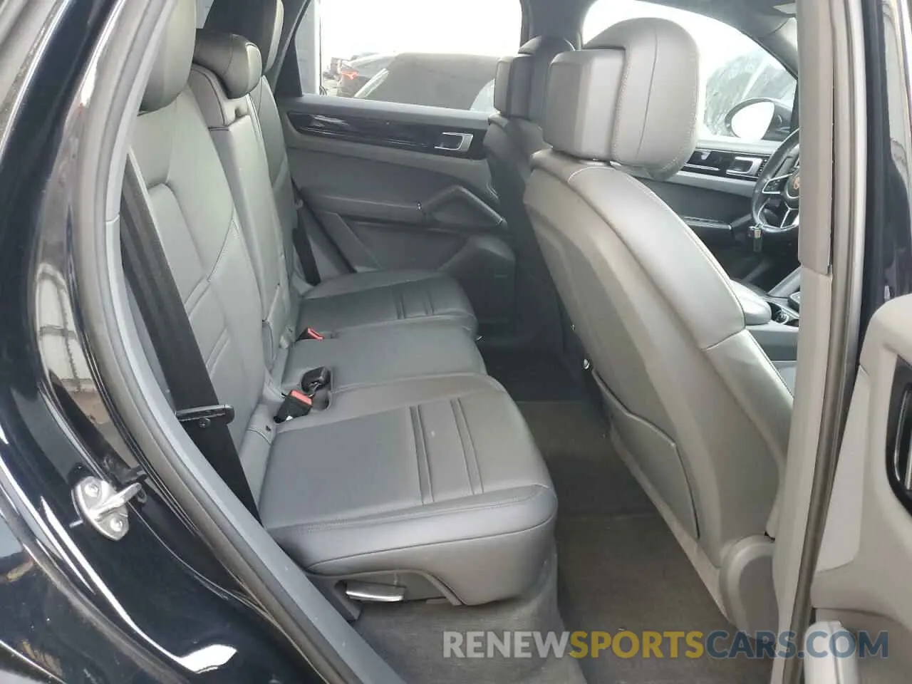 10 Photograph of a damaged car WP1AA2AY4KDA09845 PORSCHE CAYENNE 2019