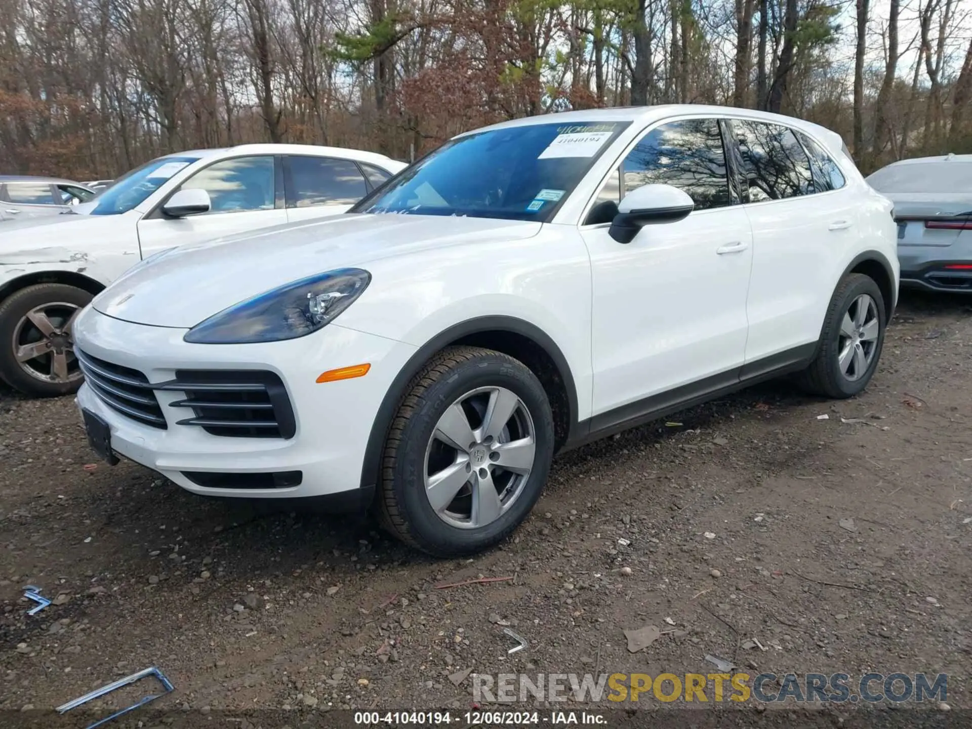 2 Photograph of a damaged car WP1AA2AY4KDA12700 PORSCHE CAYENNE 2019