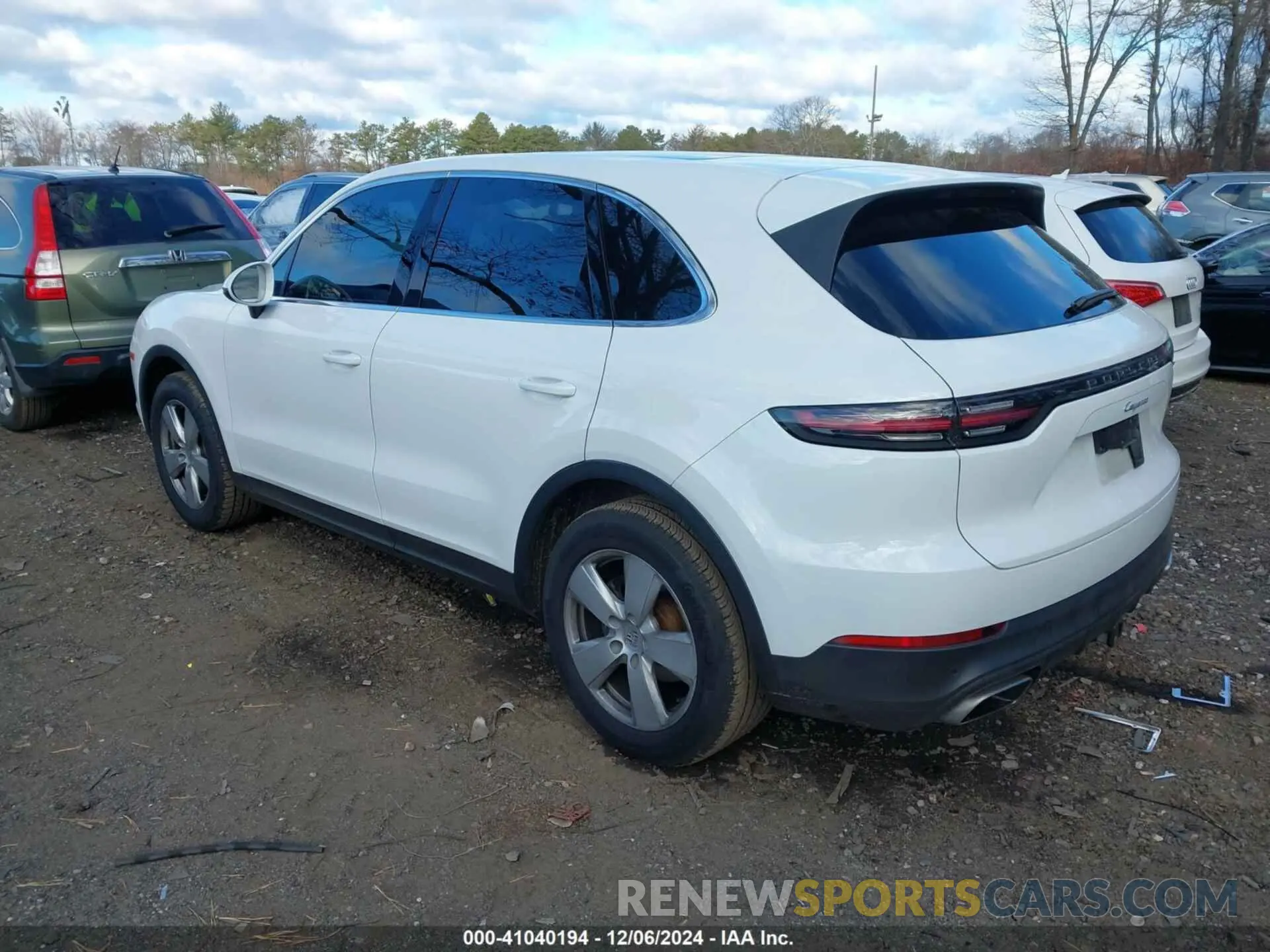 3 Photograph of a damaged car WP1AA2AY4KDA12700 PORSCHE CAYENNE 2019
