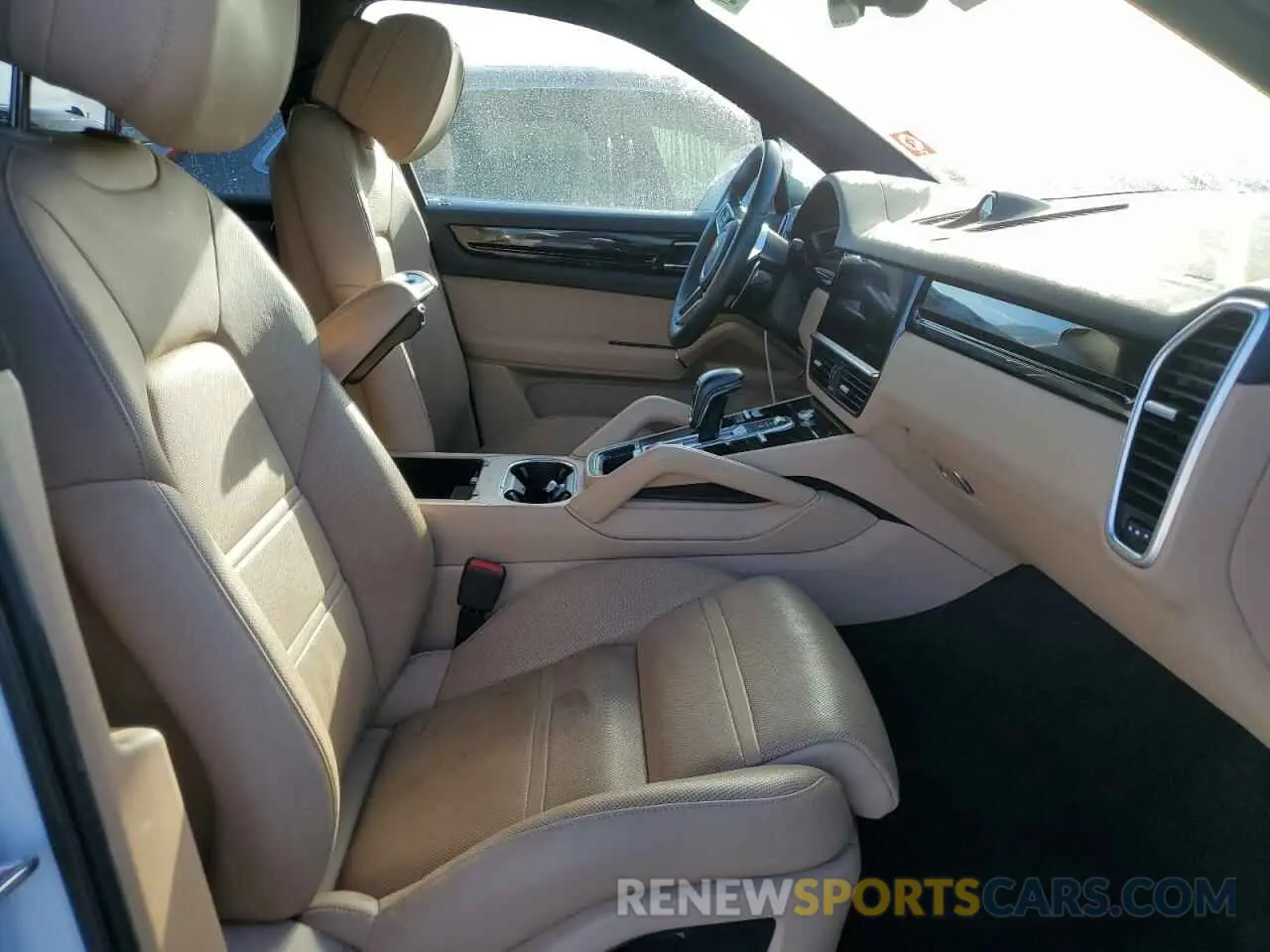 5 Photograph of a damaged car WP1AA2AY4KDA18836 PORSCHE CAYENNE 2019