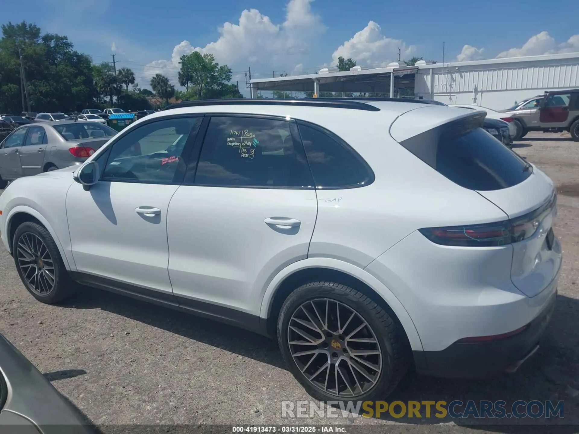 14 Фотография поврежденного автомобиля WP1AA2AY8KDA05295 PORSCHE CAYENNE 2019