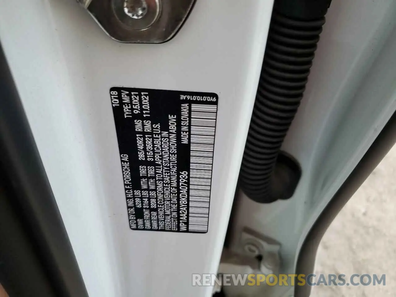 10 Photograph of a damaged car WP1AA2AY8KDA07936 PORSCHE CAYENNE 2019