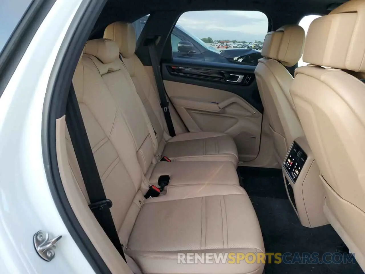 6 Photograph of a damaged car WP1AA2AY8KDA07936 PORSCHE CAYENNE 2019