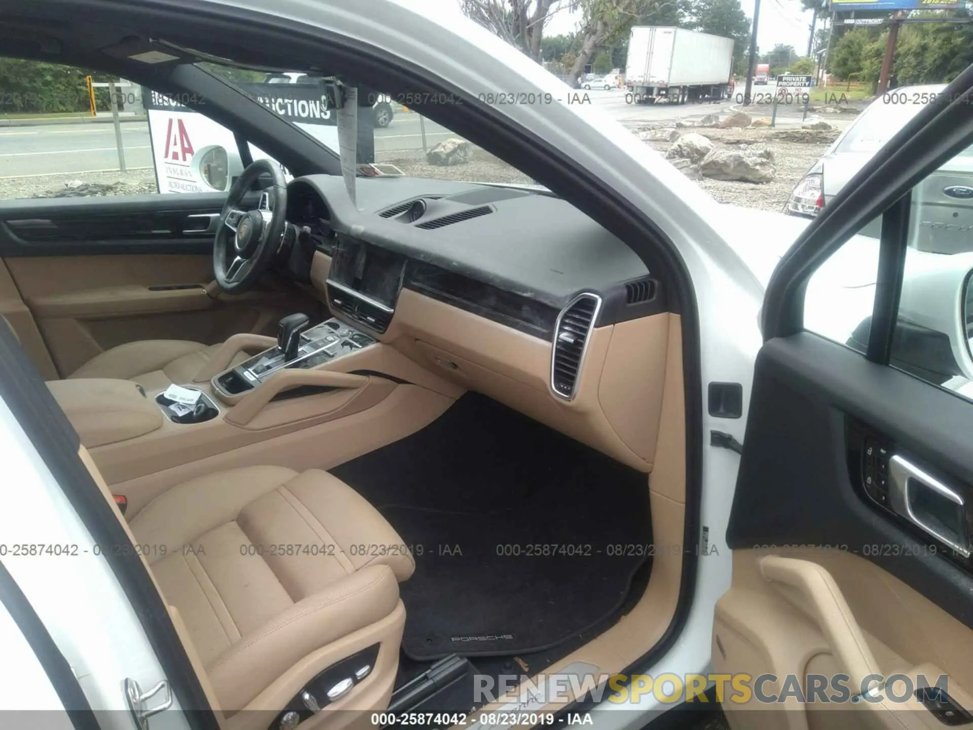 5 Photograph of a damaged car WP1AA2AY8KDA14675 PORSCHE CAYENNE 2019