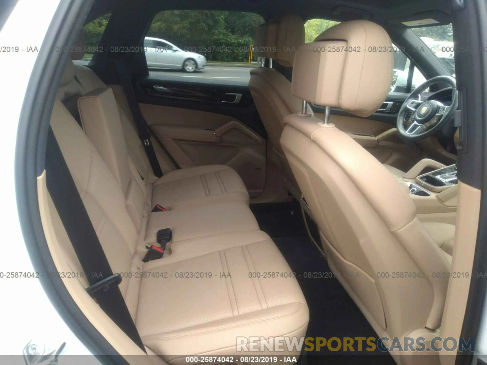 8 Photograph of a damaged car WP1AA2AY8KDA14675 PORSCHE CAYENNE 2019