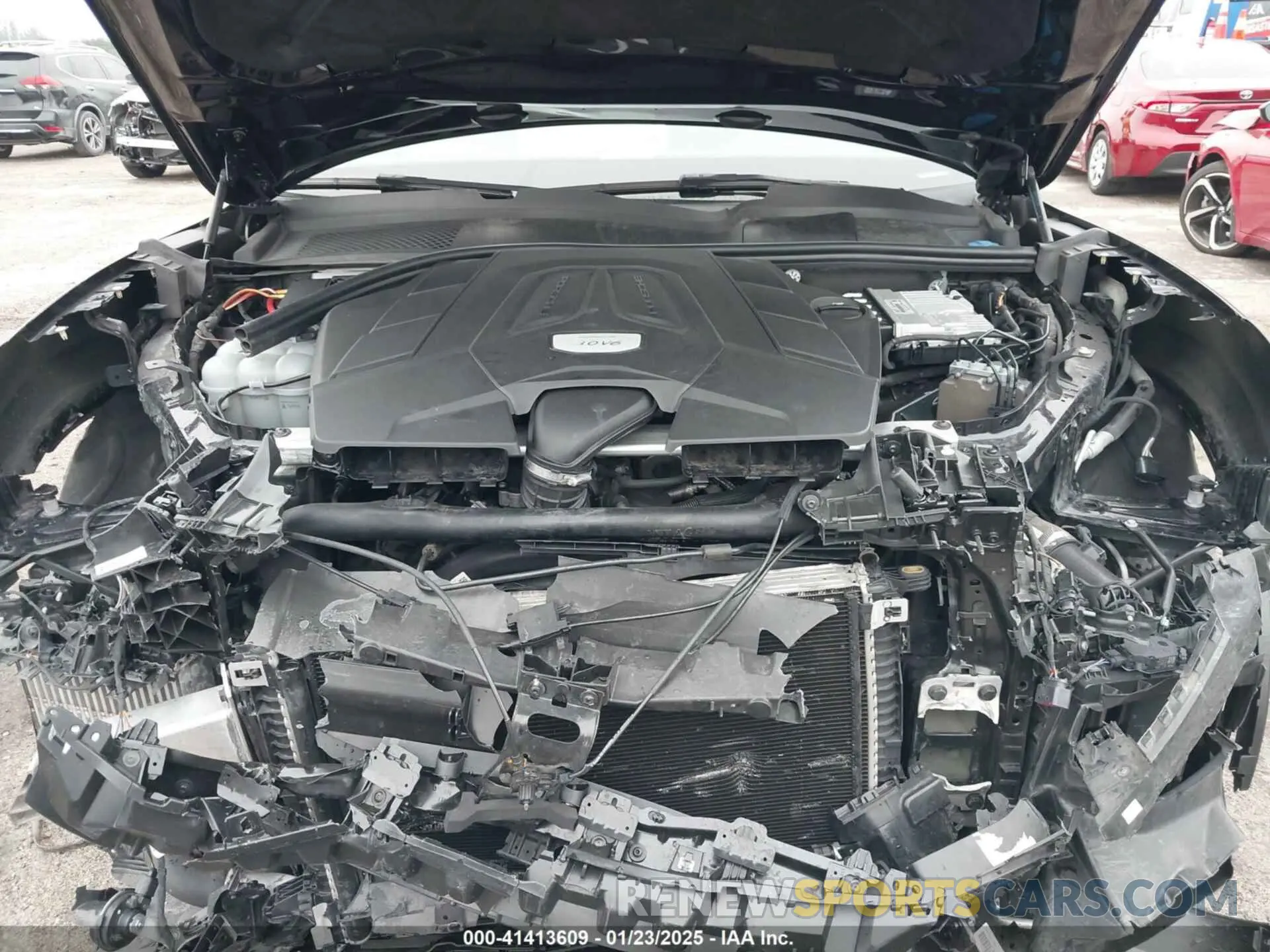 10 Photograph of a damaged car WP1AA2AY9KDA02096 PORSCHE CAYENNE 2019