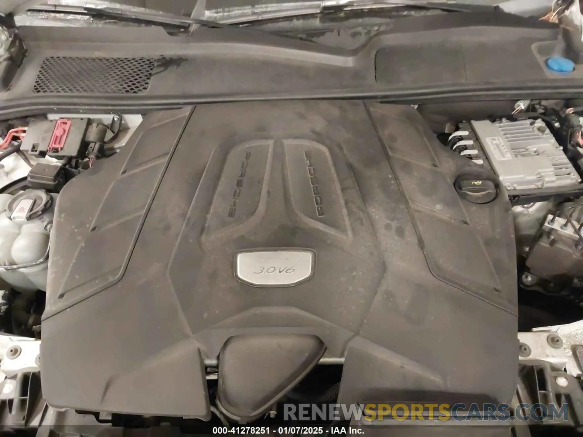 10 Photograph of a damaged car WP1AA2AYXKDA01684 PORSCHE CAYENNE 2019