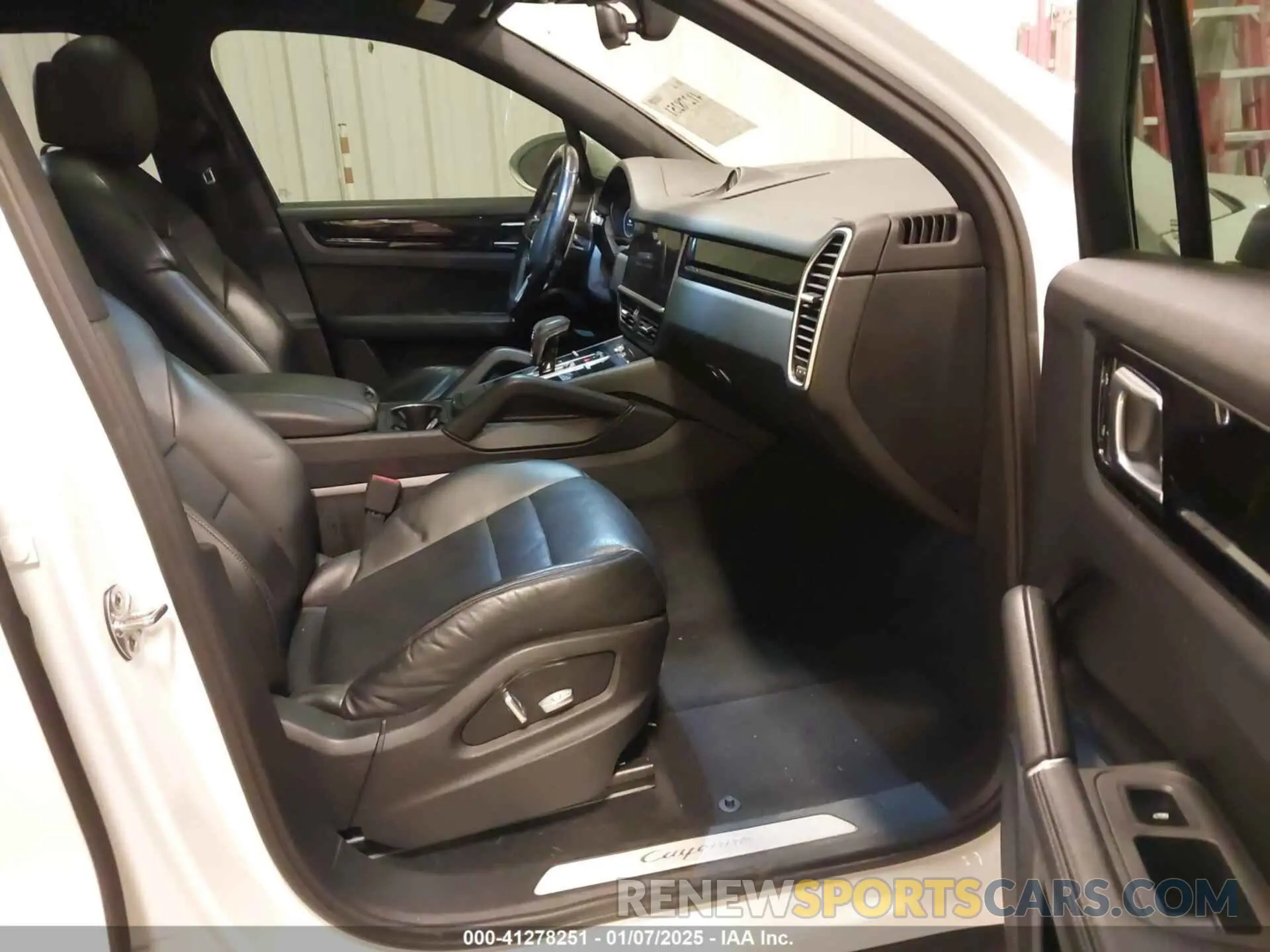 5 Photograph of a damaged car WP1AA2AYXKDA01684 PORSCHE CAYENNE 2019