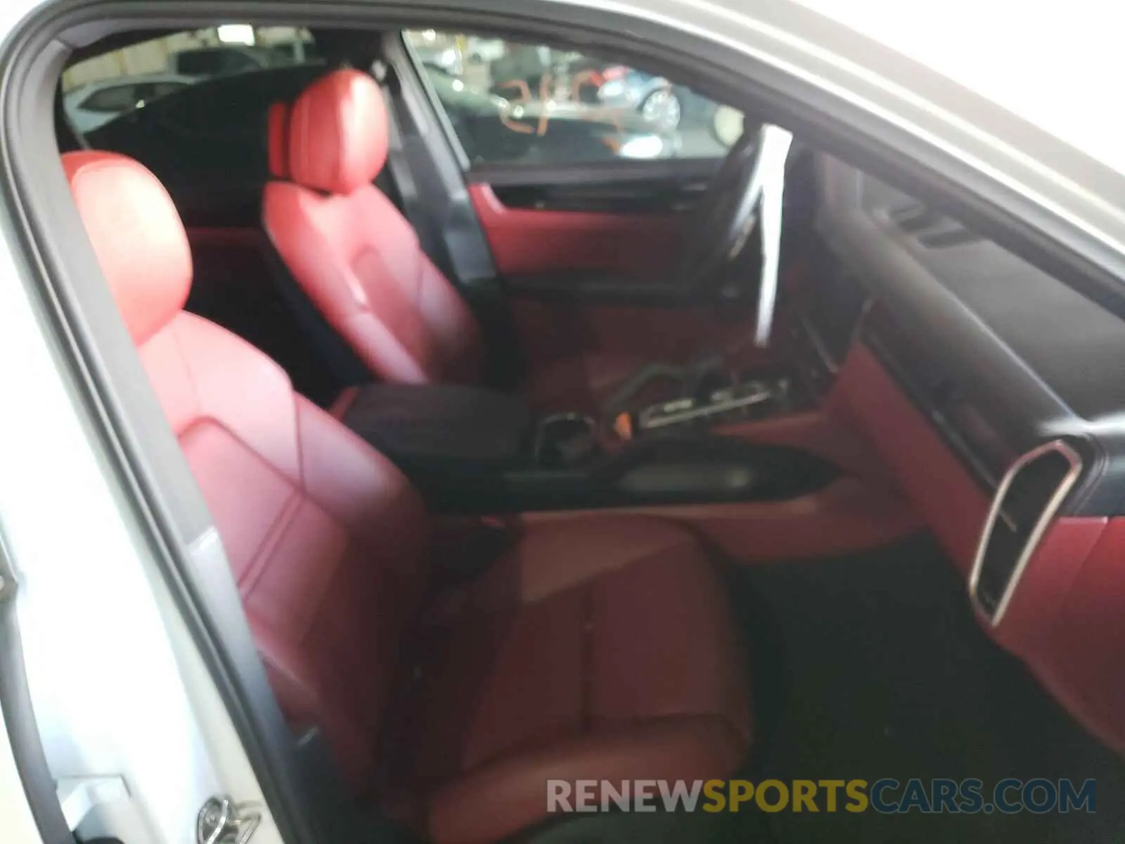 5 Photograph of a damaged car WP1AA2AYXKDA14922 PORSCHE CAYENNE 2019