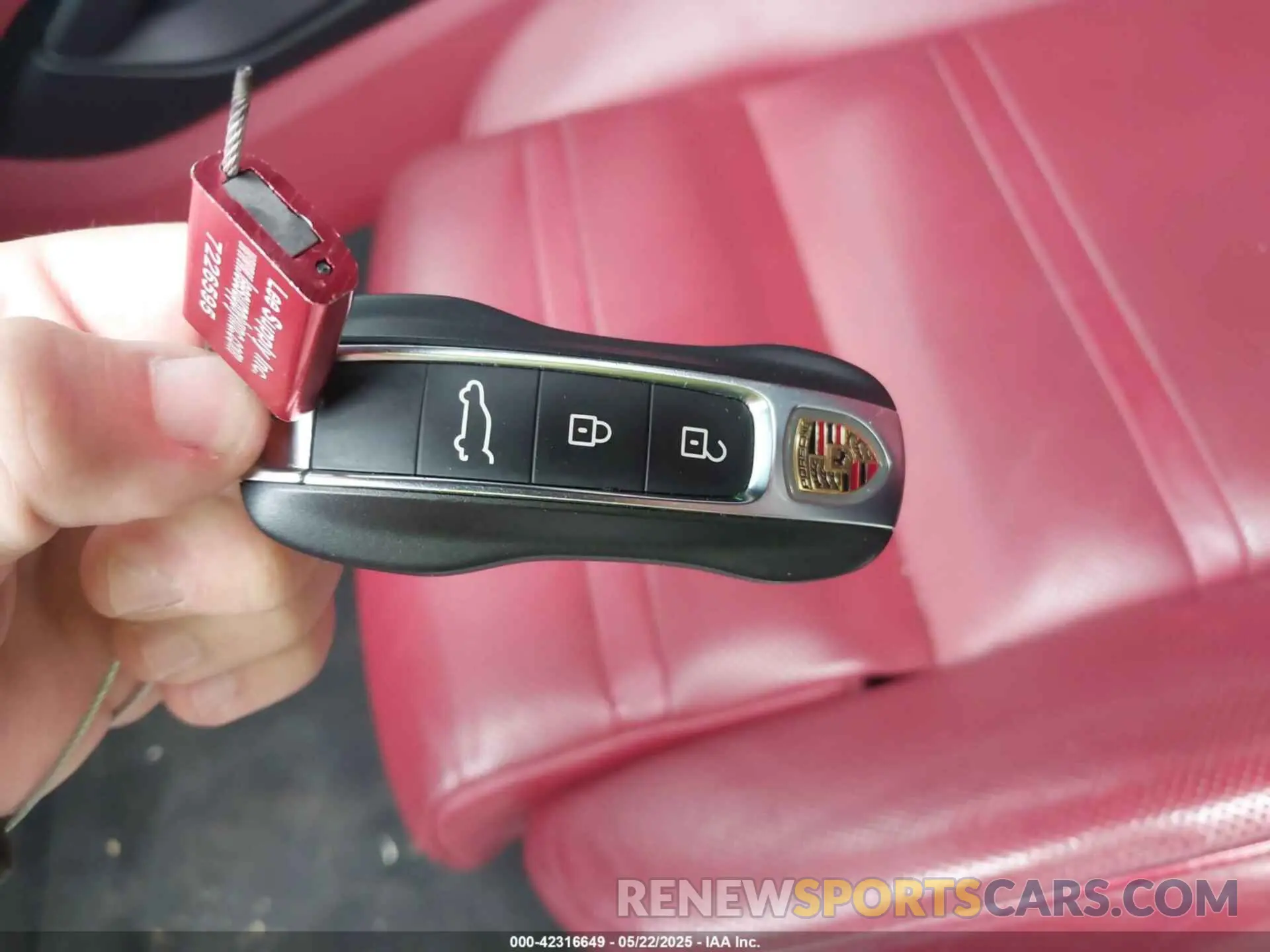11 Photograph of a damaged car WP1AB2AY2KDA64548 PORSCHE CAYENNE 2019