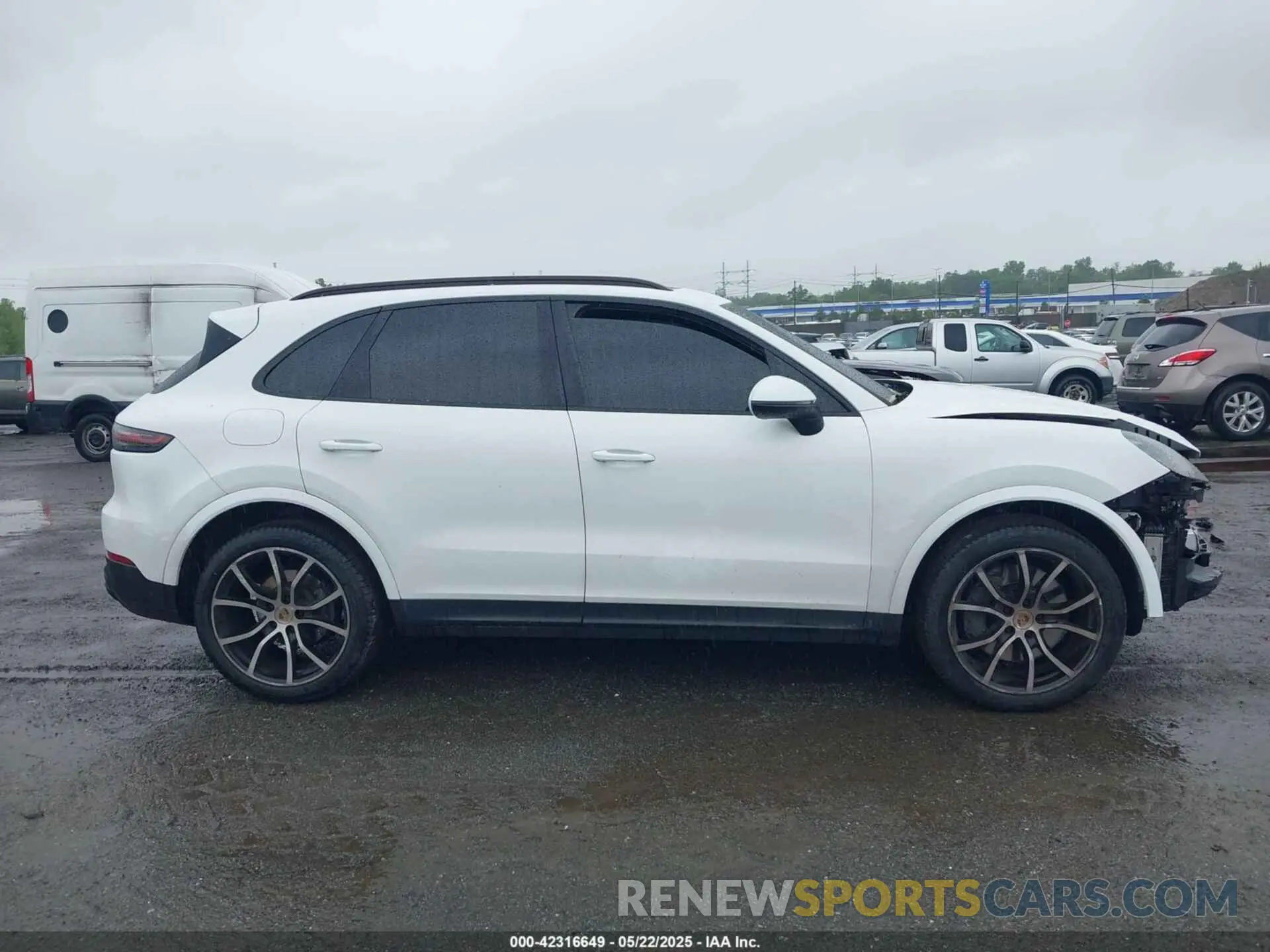 13 Photograph of a damaged car WP1AB2AY2KDA64548 PORSCHE CAYENNE 2019