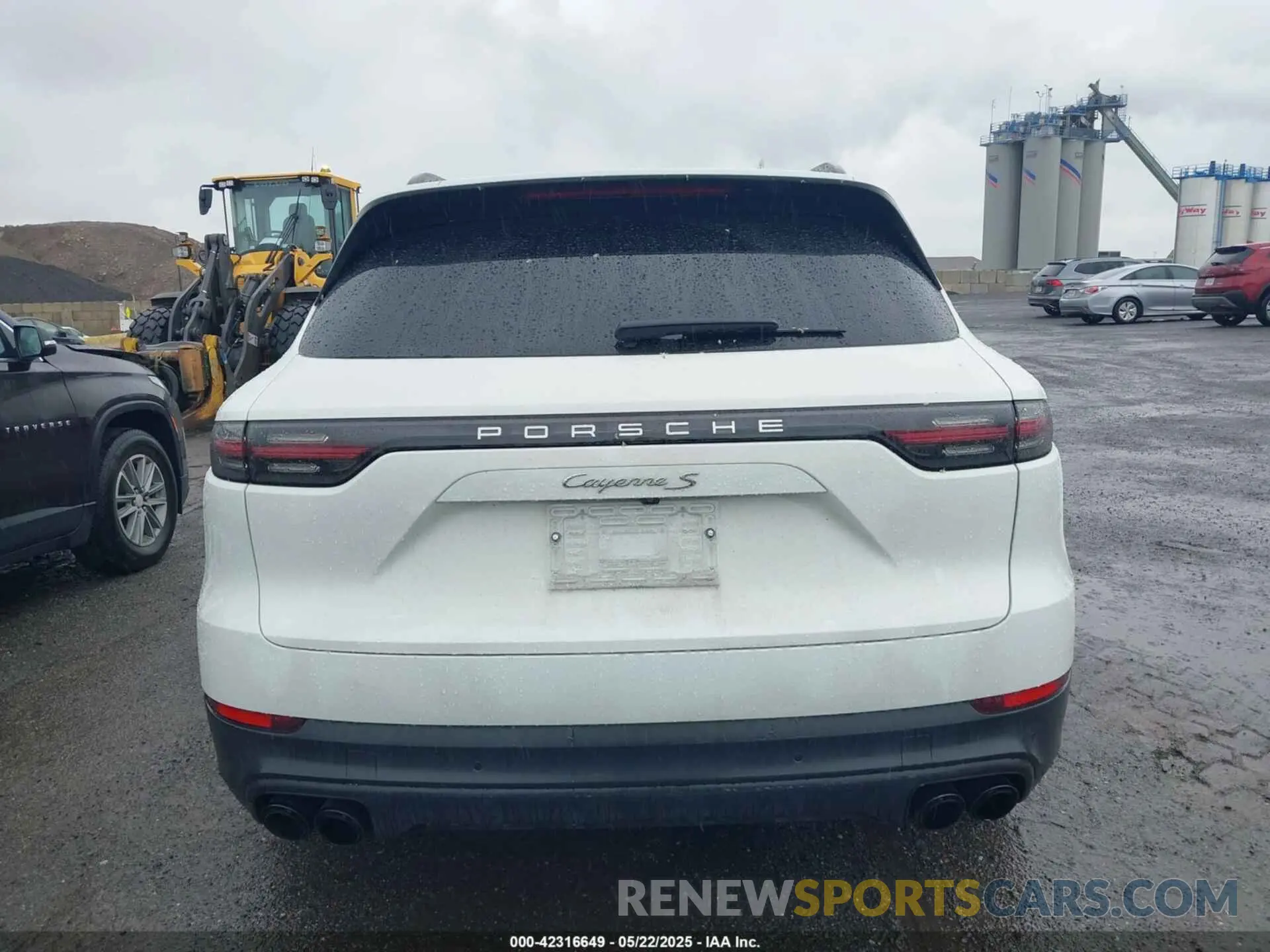 16 Photograph of a damaged car WP1AB2AY2KDA64548 PORSCHE CAYENNE 2019