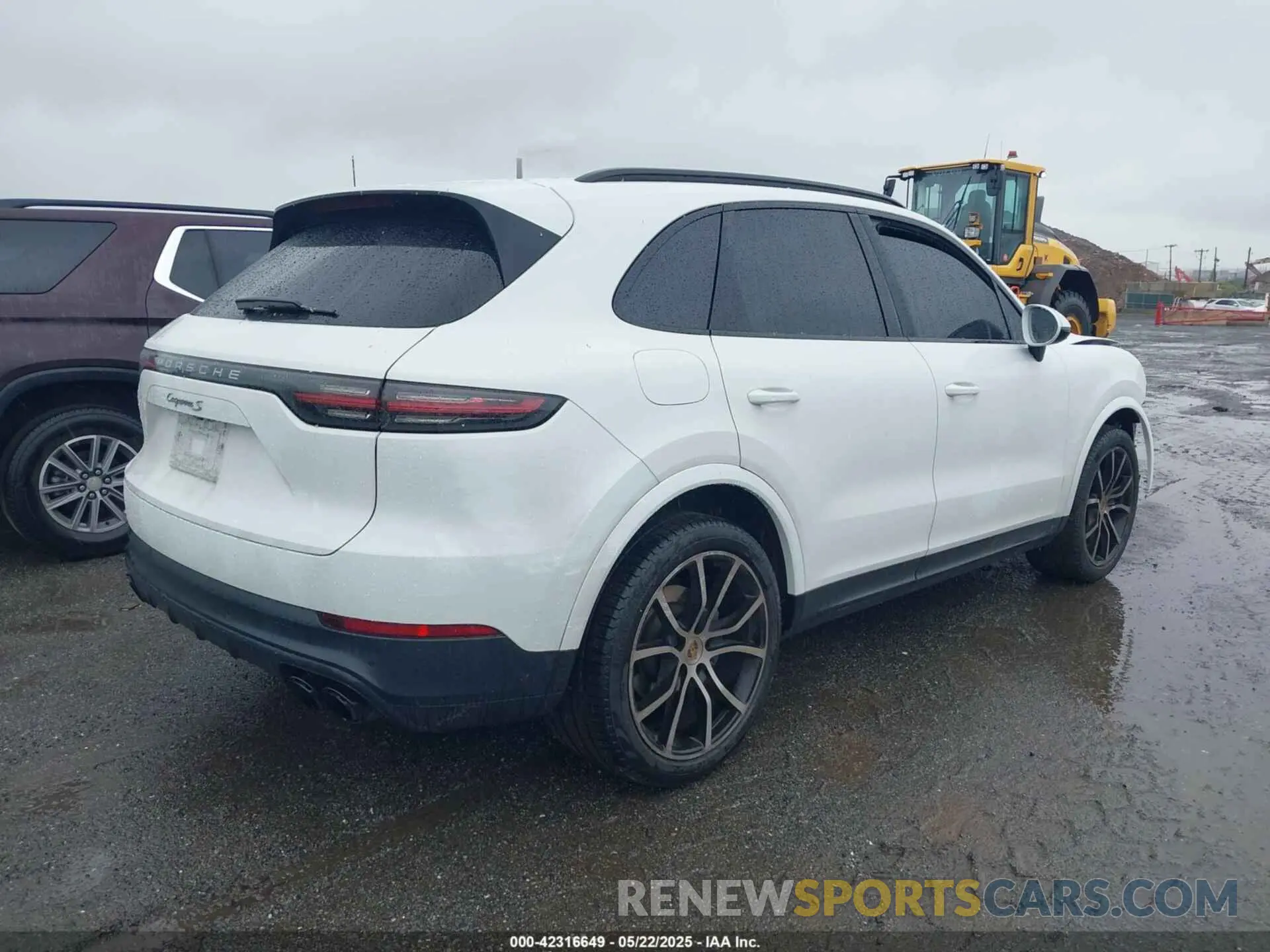 4 Photograph of a damaged car WP1AB2AY2KDA64548 PORSCHE CAYENNE 2019