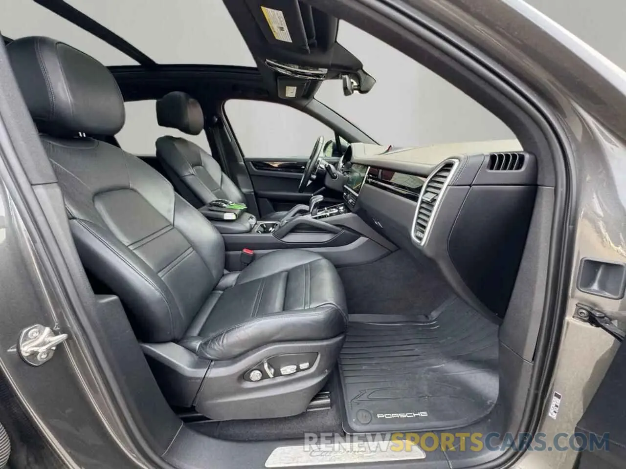 5 Photograph of a damaged car WP1AB2AY3KDA63926 PORSCHE CAYENNE 2019