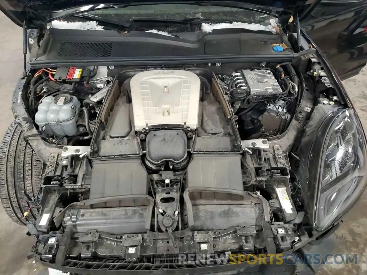 12 Photograph of a damaged car WP1AB2AY5KDA60686 PORSCHE CAYENNE 2019