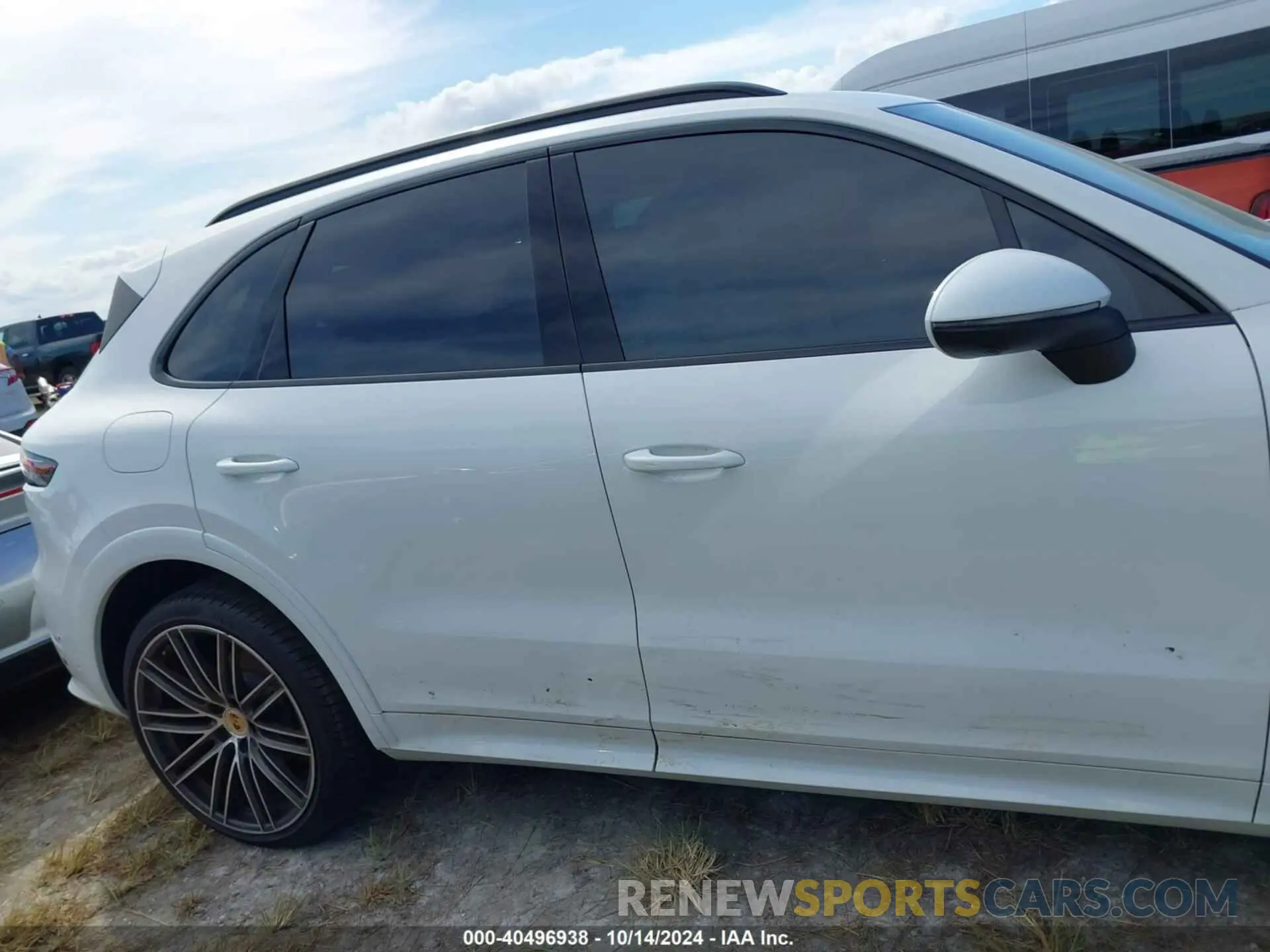 12 Photograph of a damaged car WP1AB2AY5KDA64026 PORSCHE CAYENNE 2019