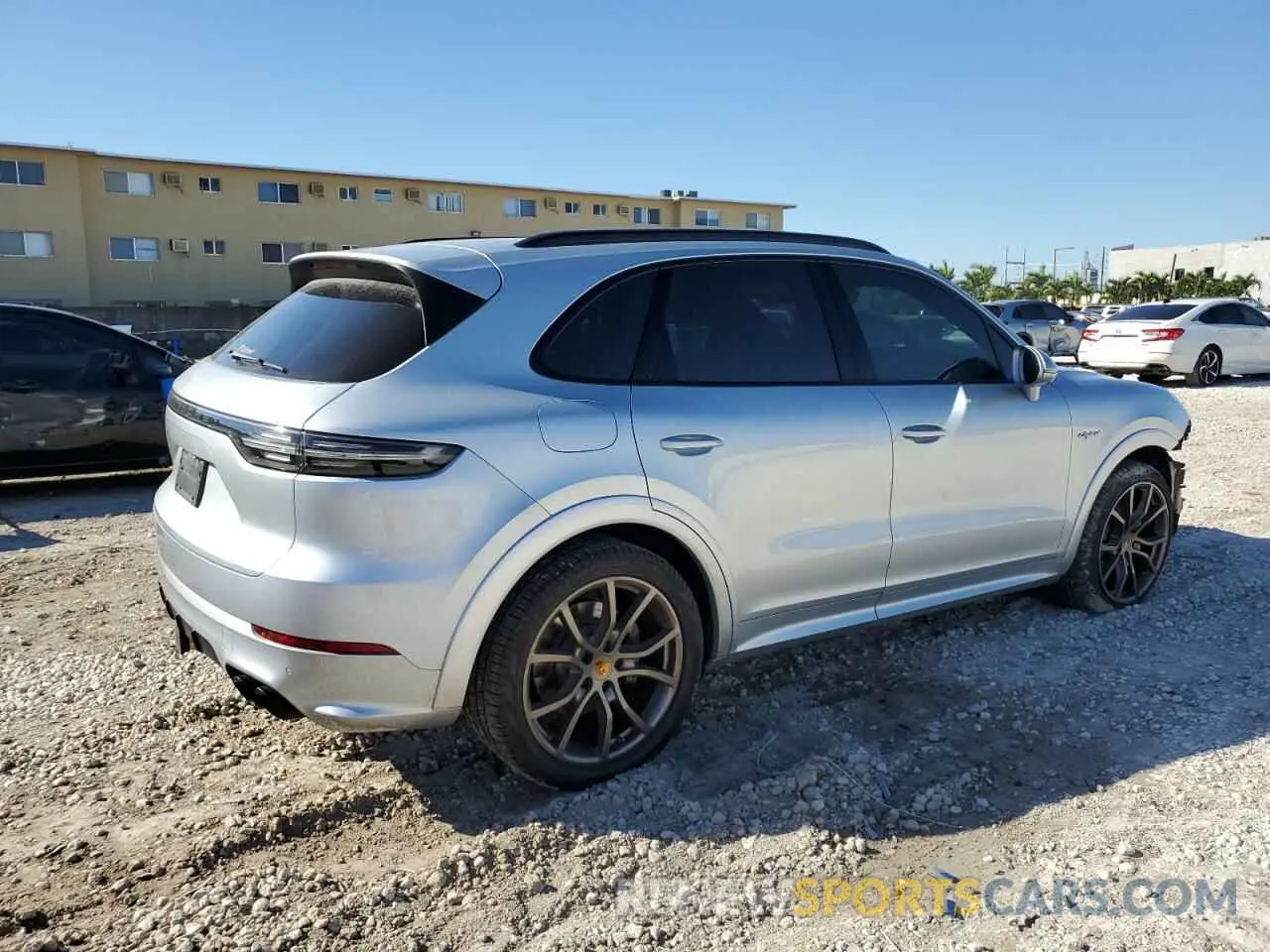 3 Фотография поврежденного автомобиля WP1AE2AY0KDA50140 PORSCHE CAYENNE 2019