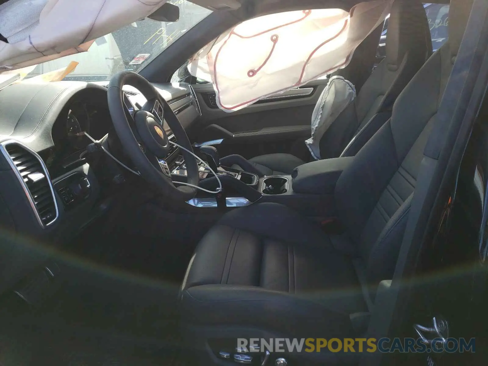 5 Photograph of a damaged car WP1AF2AY0KDA81272 PORSCHE CAYENNE 2019