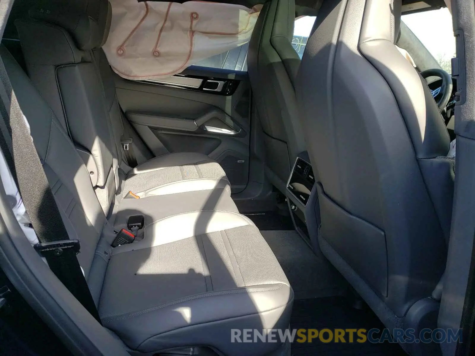 6 Photograph of a damaged car WP1AF2AY0KDA81272 PORSCHE CAYENNE 2019