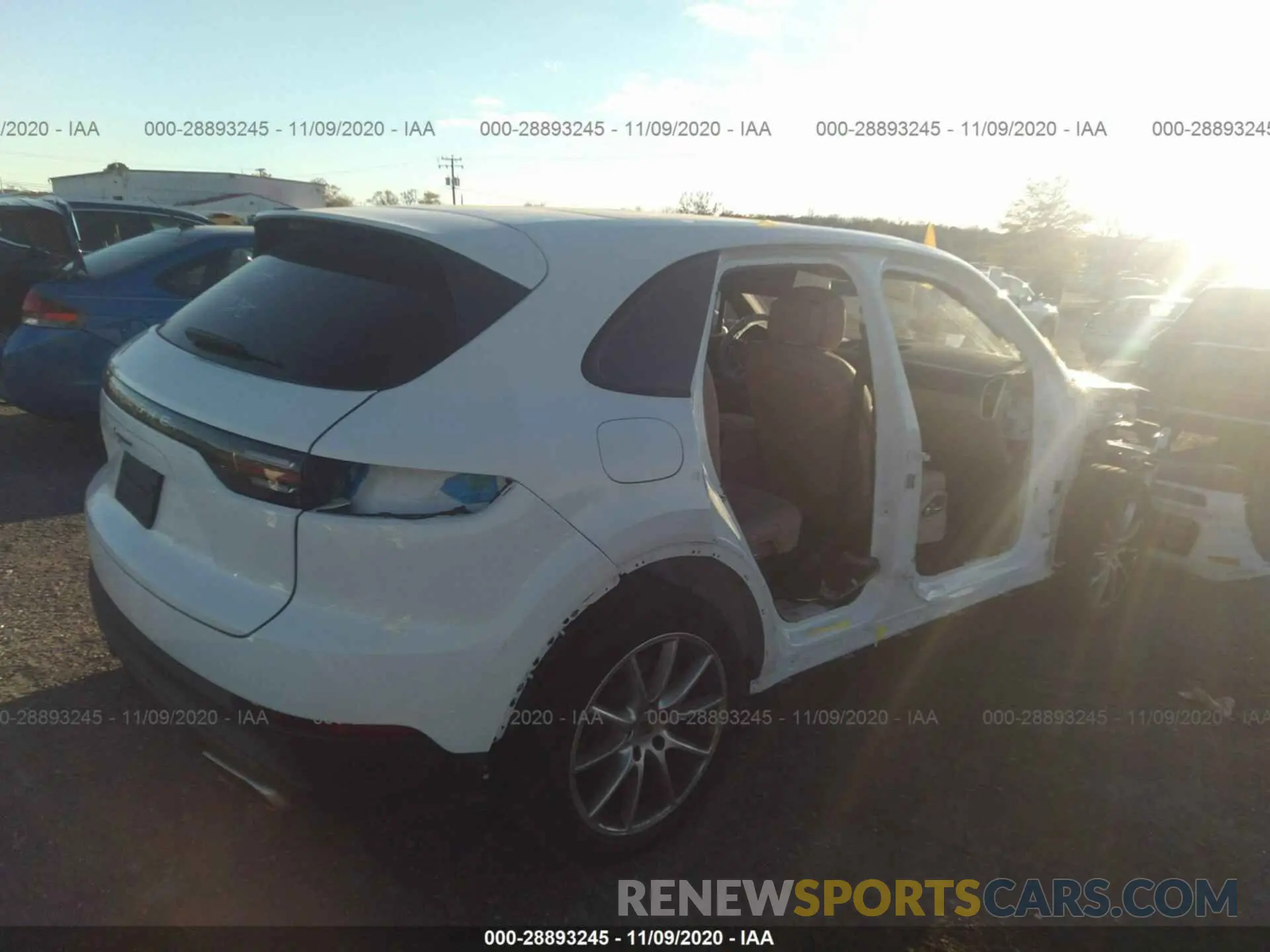 4 Photograph of a damaged car WP1AA2AY1LDA02420 PORSCHE CAYENNE 2020