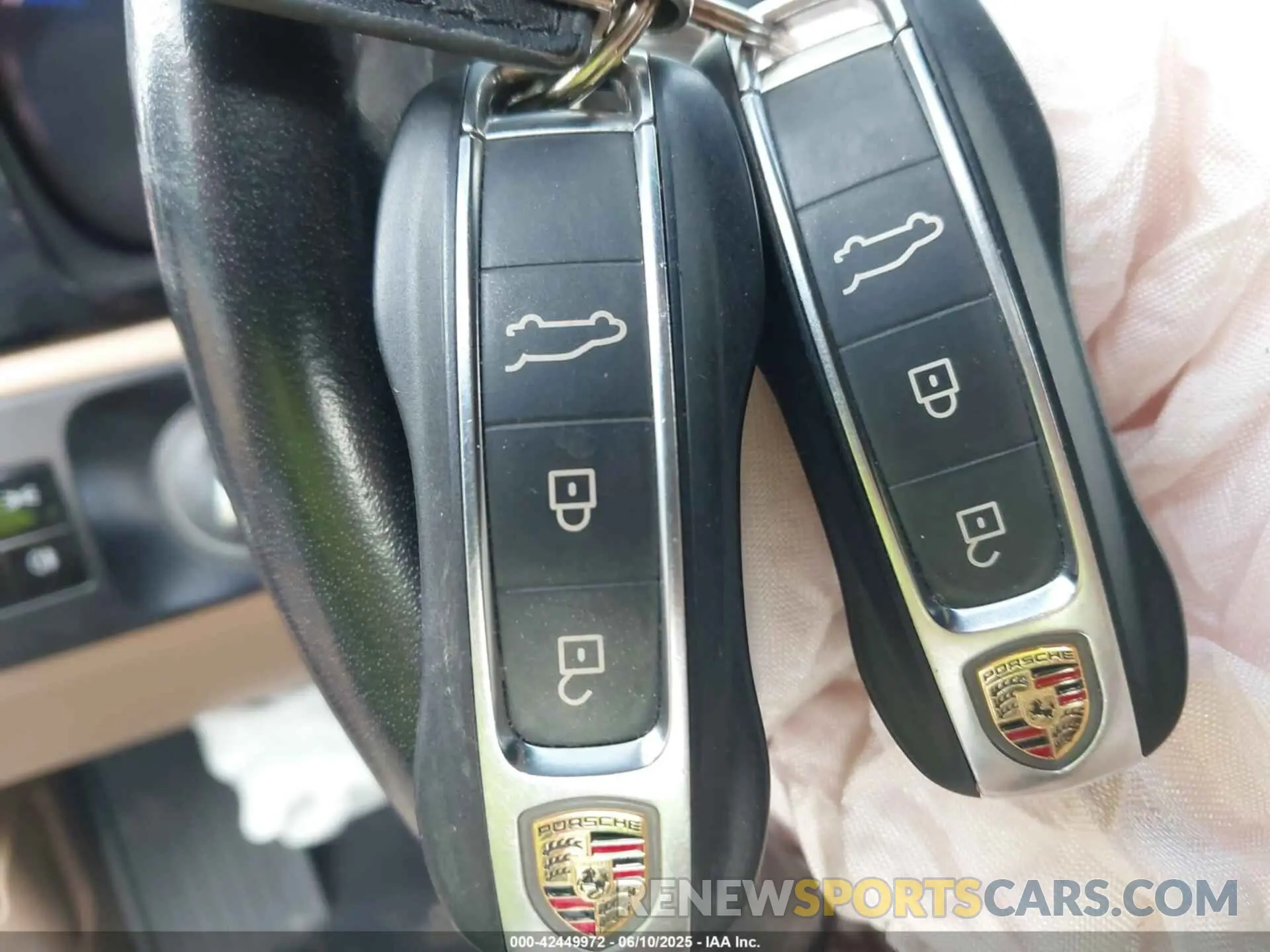 11 Photograph of a damaged car WP1AA2AY4LDA07823 PORSCHE CAYENNE 2020