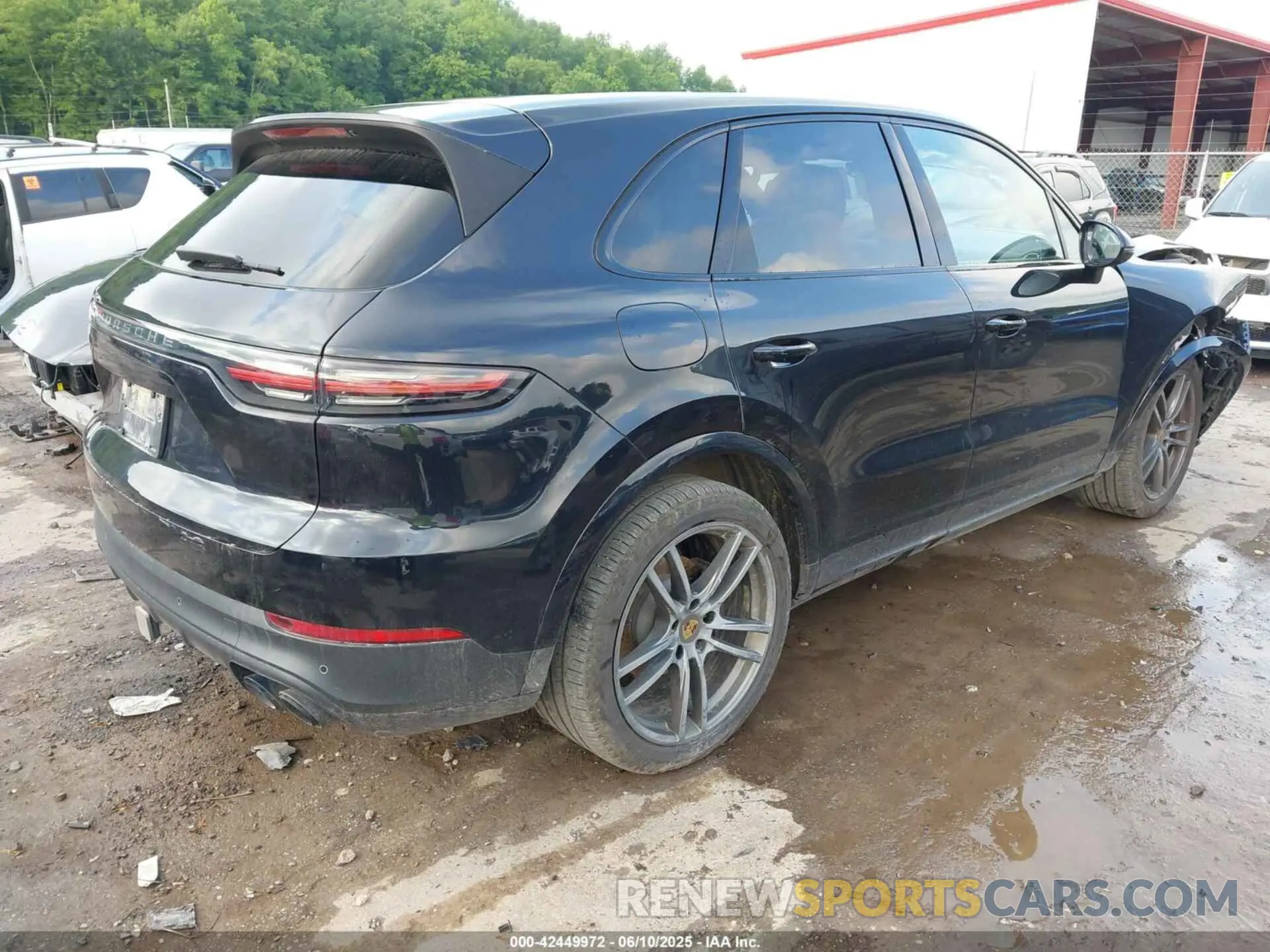 4 Photograph of a damaged car WP1AA2AY4LDA07823 PORSCHE CAYENNE 2020