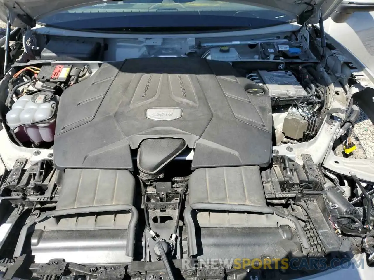 12 Photograph of a damaged car WP1AA2AY5LDA07202 PORSCHE CAYENNE 2020
