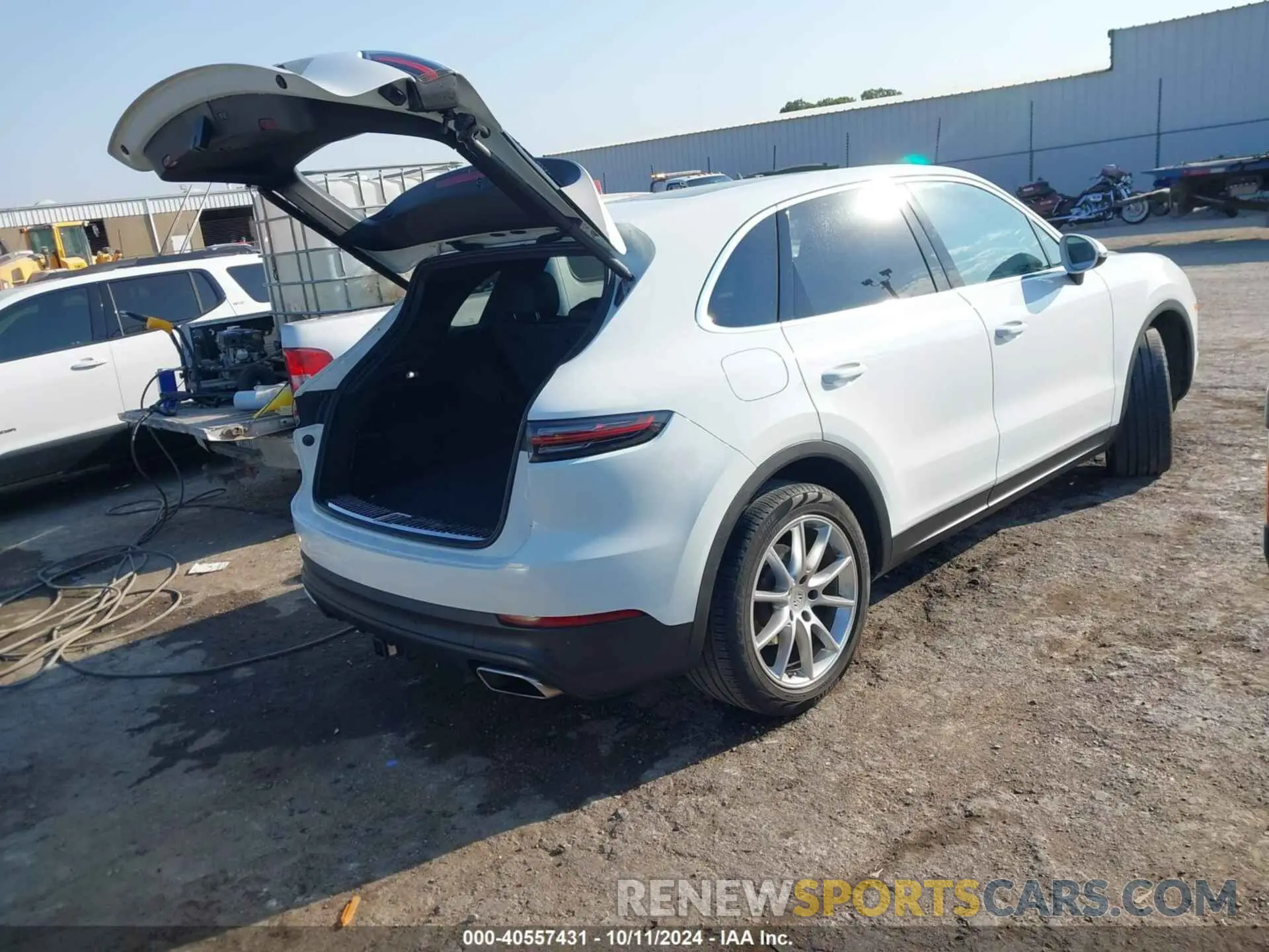 4 Photograph of a damaged car WP1AA2AYXLDA02626 PORSCHE CAYENNE 2020