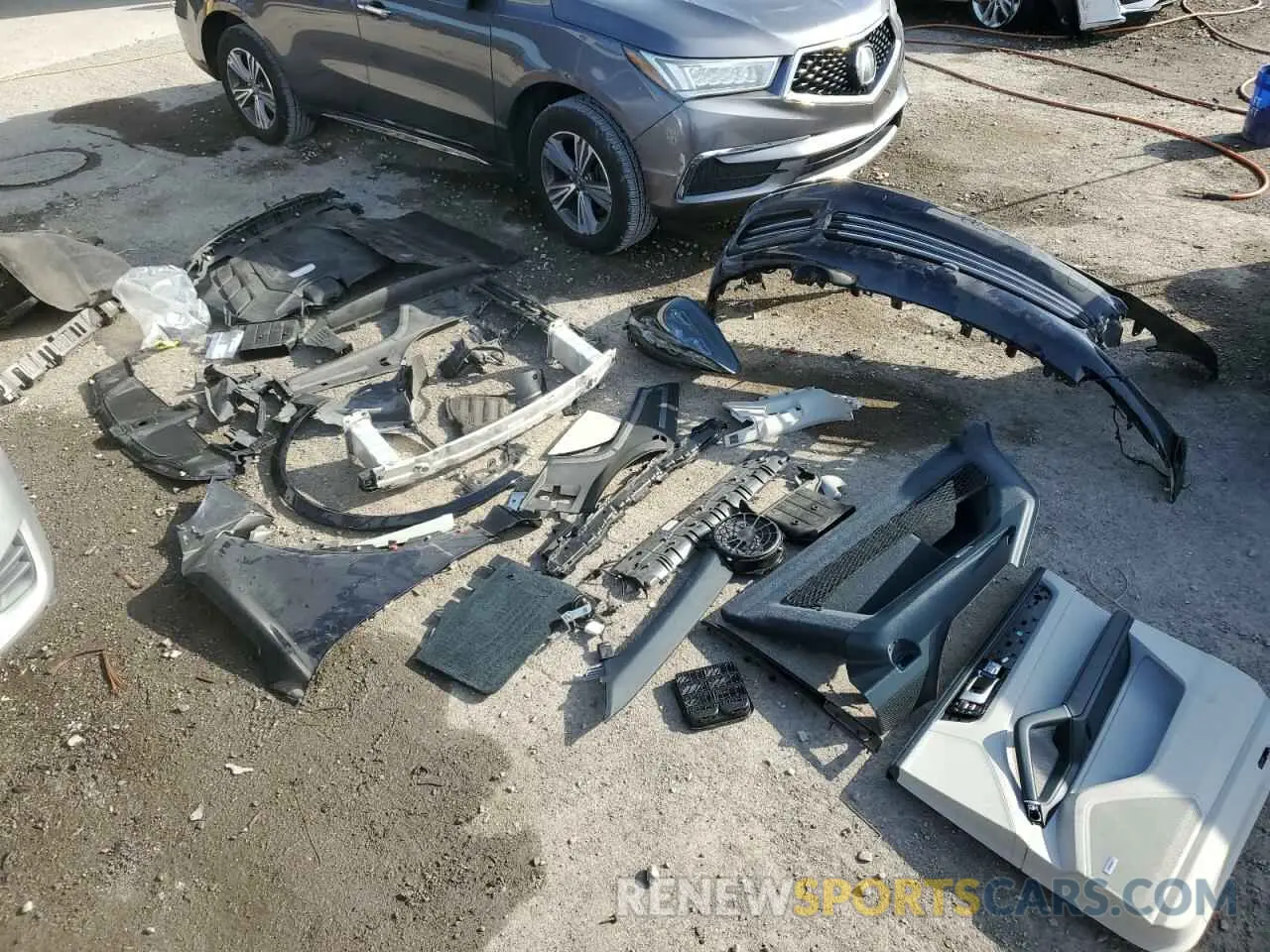 13 Photograph of a damaged car WP1AB2AY1LDA28013 PORSCHE CAYENNE 2020