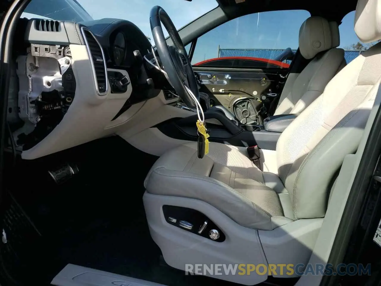 7 Photograph of a damaged car WP1AB2AY1LDA28013 PORSCHE CAYENNE 2020