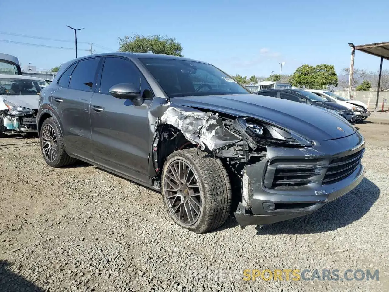 4 Фотография поврежденного автомобиля WP1AE2AY8LDA22202 PORSCHE CAYENNE 2020