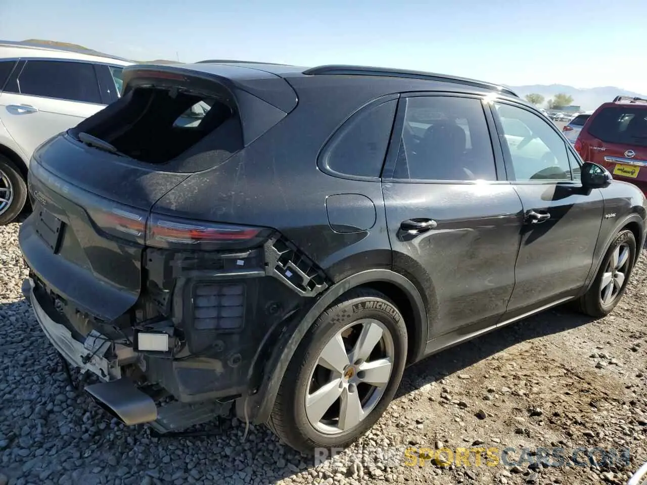 3 Фотография поврежденного автомобиля WP1AE2AYXLDA22153 PORSCHE CAYENNE 2020
