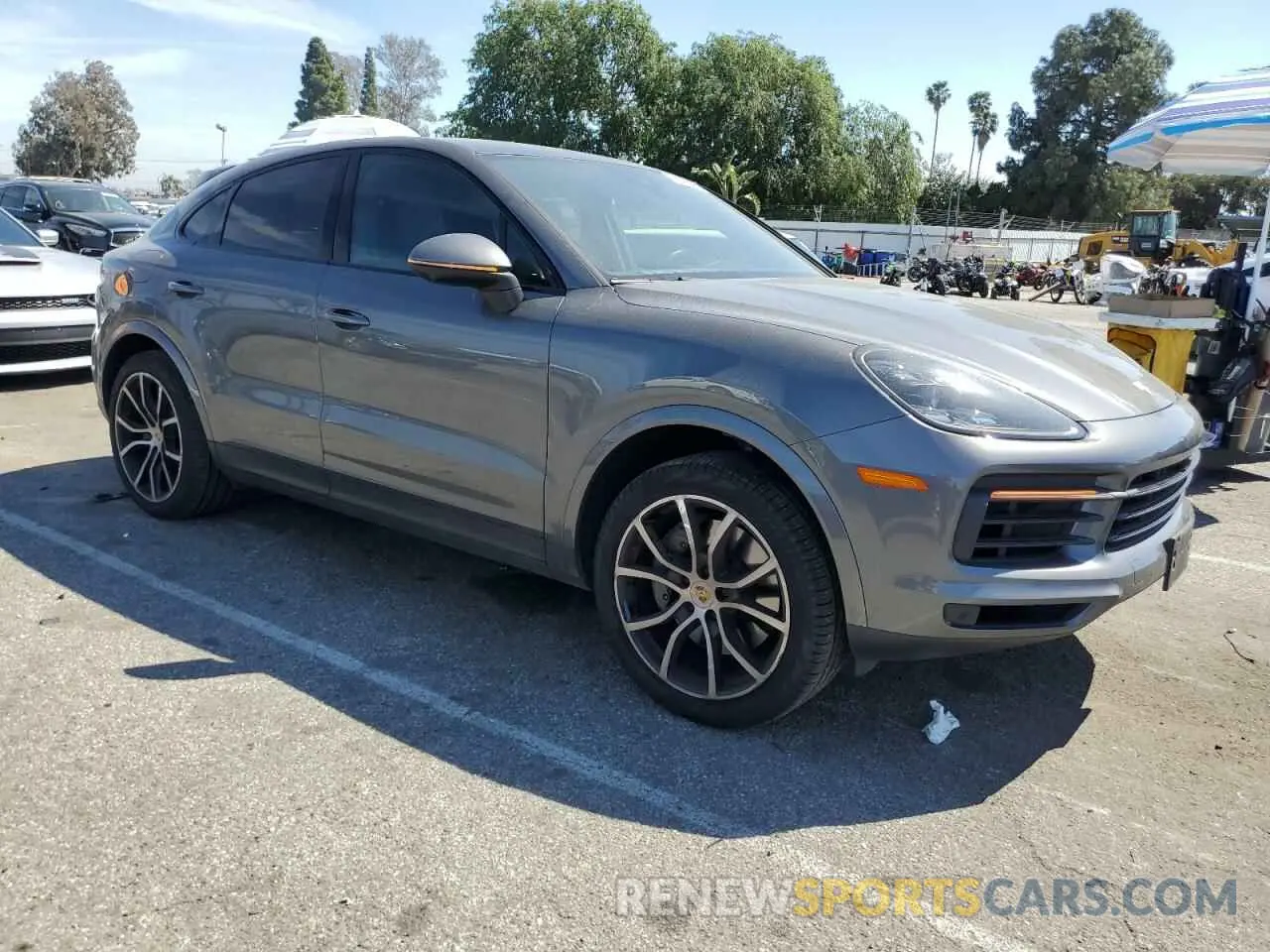 4 Photograph of a damaged car WP1BB2AY9LDA57683 PORSCHE CAYENNE 2020