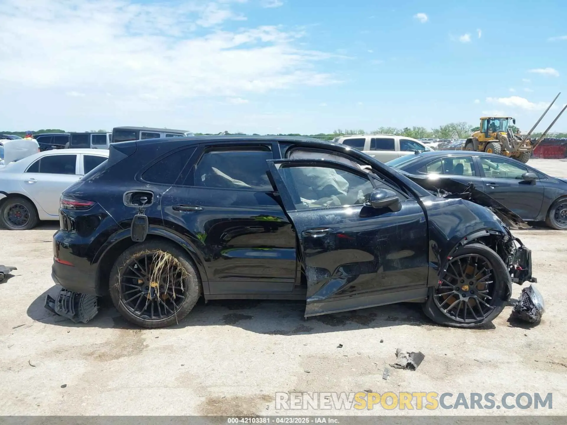 12 Фотография поврежденного автомобиля WP1AA2AY2MDA01195 PORSCHE CAYENNE 2021