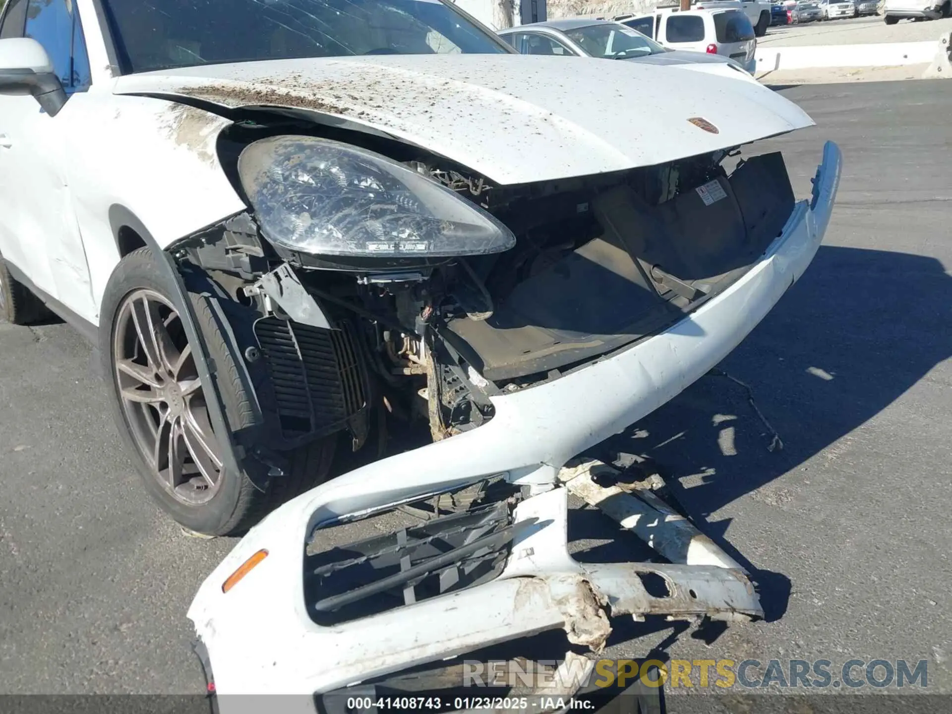 18 Photograph of a damaged car WP1AA2AY2MDA07529 PORSCHE CAYENNE 2021