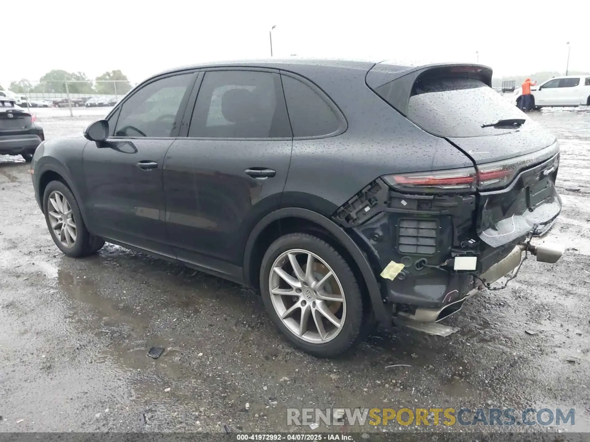 3 Фотография поврежденного автомобиля WP1AA2AY9MDA05163 PORSCHE CAYENNE 2021