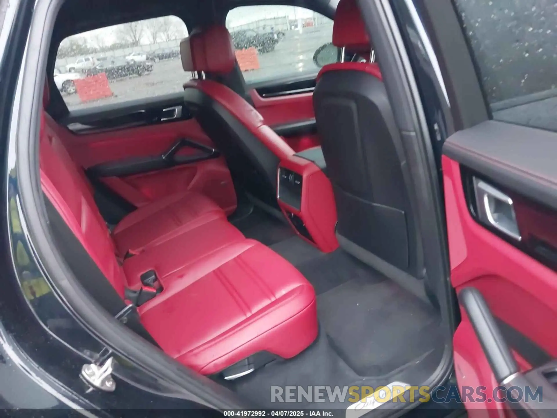 8 Фотография поврежденного автомобиля WP1AA2AY9MDA05163 PORSCHE CAYENNE 2021