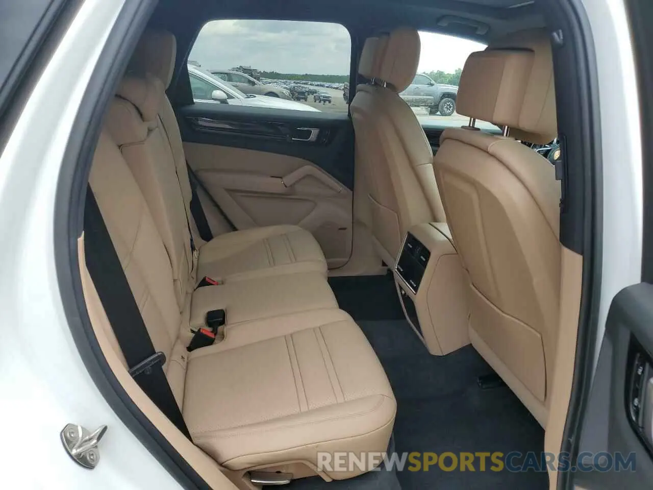 11 Фотография поврежденного автомобиля WP1AE2AY1MDA24696 PORSCHE CAYENNE 2021