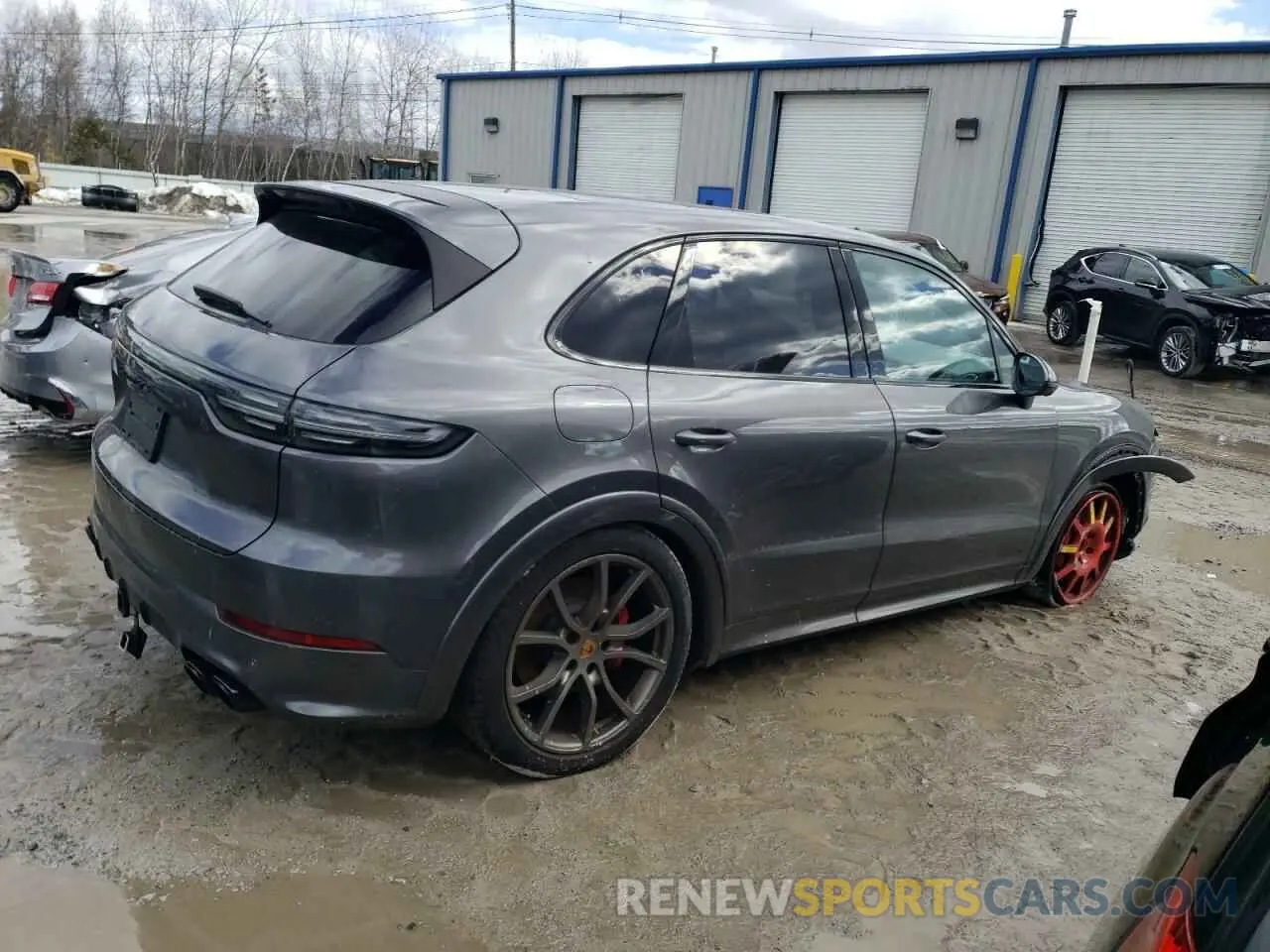 3 Photograph of a damaged car WP1AG2AY4MDA33970 PORSCHE CAYENNE 2021