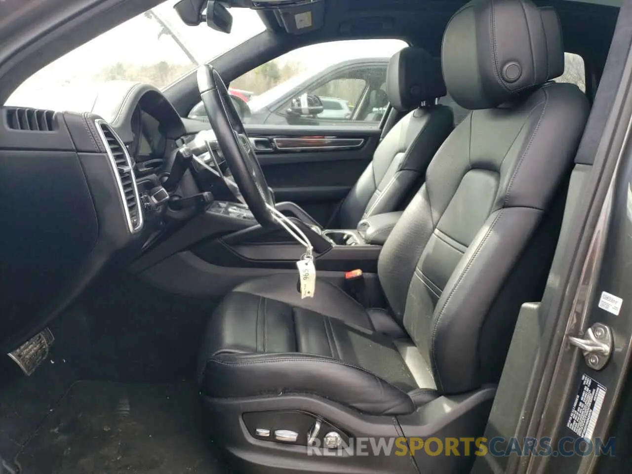 7 Photograph of a damaged car WP1AG2AY4MDA33970 PORSCHE CAYENNE 2021