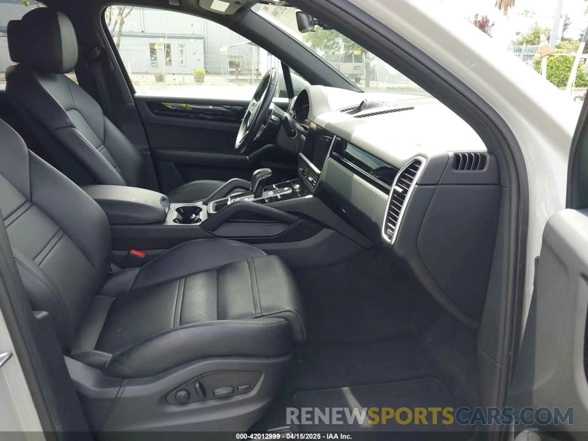5 Photograph of a damaged car WP1AA2AY0NDA03531 PORSCHE CAYENNE 2022
