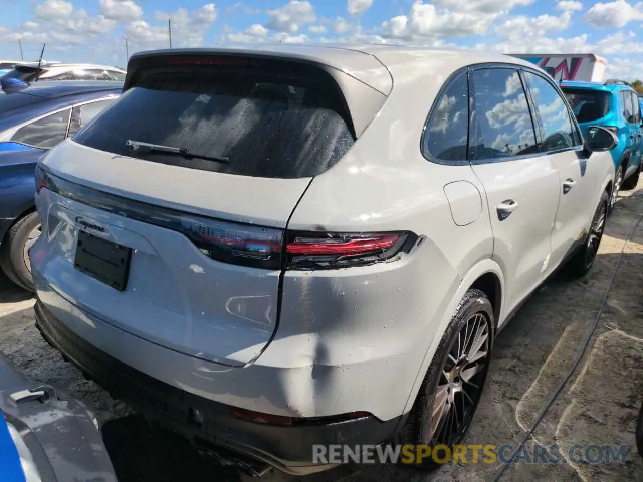 3 Photograph of a damaged car WP1AA2AY4NDA05752 PORSCHE CAYENNE 2022