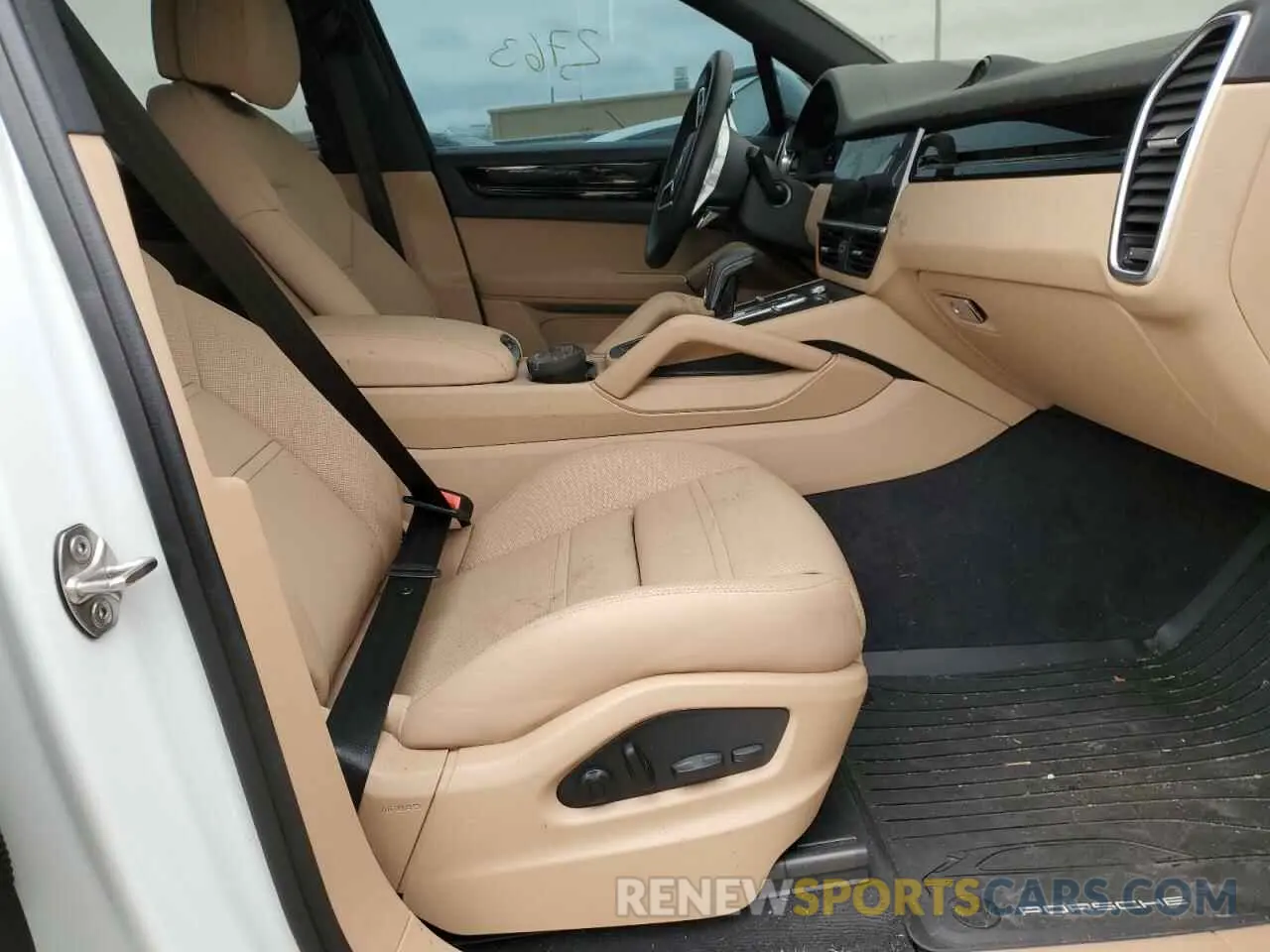 5 Photograph of a damaged car WP1AA2AY5NDA05730 PORSCHE CAYENNE 2022