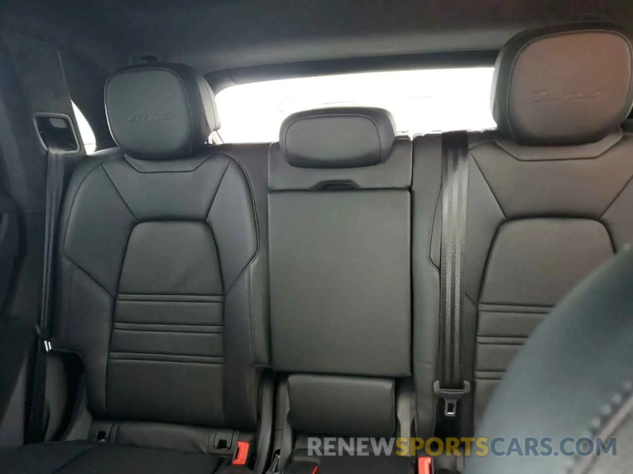 10 Photograph of a damaged car WP1AF2AY6NDA44294 PORSCHE CAYENNE 2022