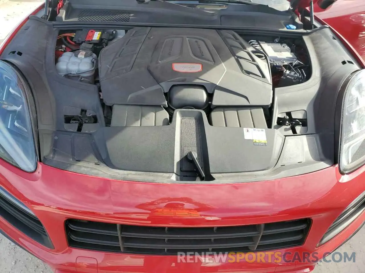 12 Photograph of a damaged car WP1AG2AY5NDA38578 PORSCHE CAYENNE 2022