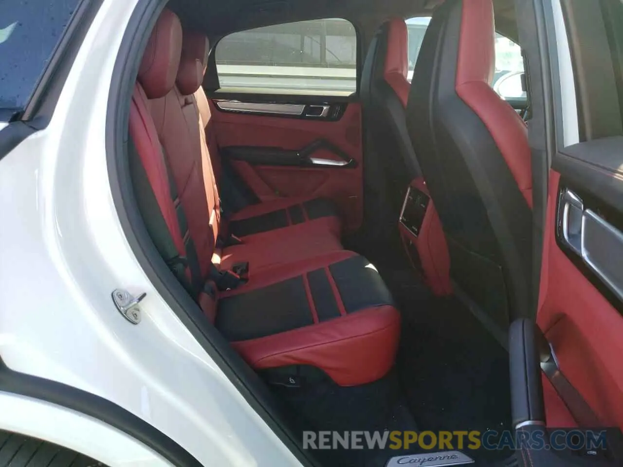6 Photograph of a damaged car WP1BH2AY7NDA59028 PORSCHE CAYENNE 2022