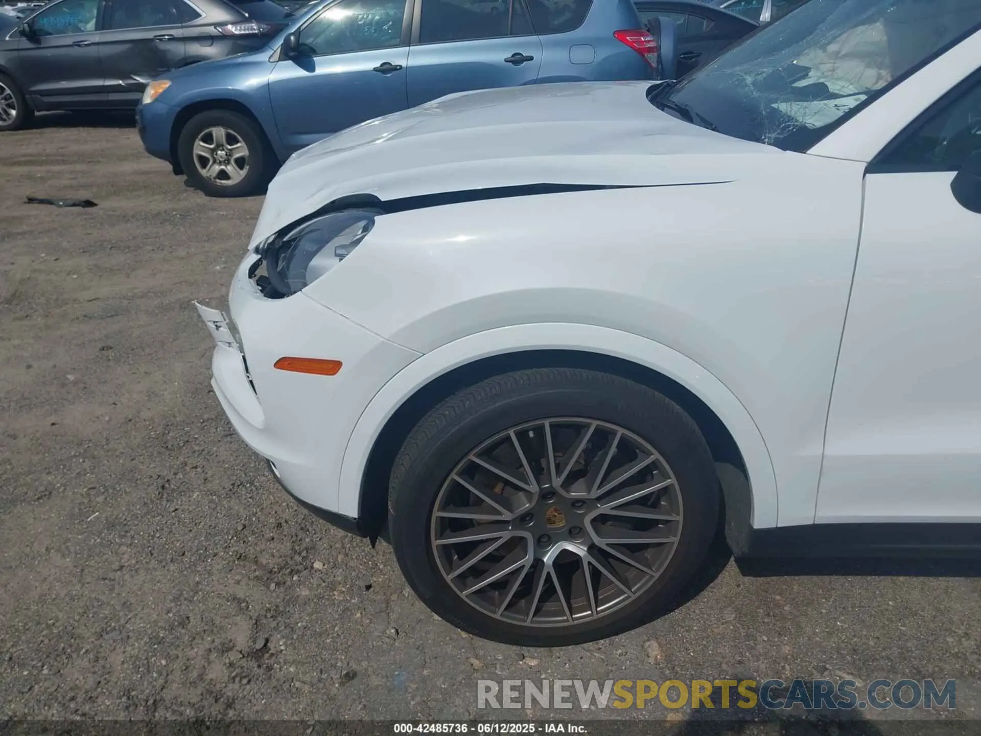 19 Фотография поврежденного автомобиля WP1AA2AY8PDA01206 PORSCHE CAYENNE 2023